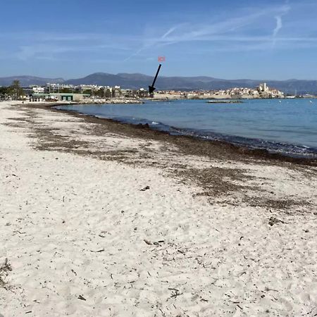 Vue Mer Et Remparts. Entre Vieille Ville Et Plages Antibes Exterior photo